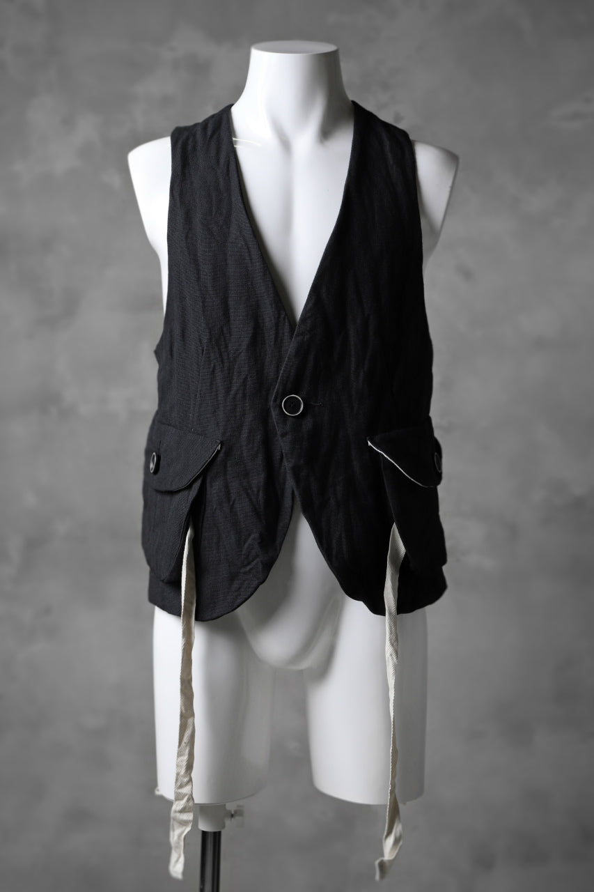 Load image into Gallery viewer, KLASICA CROSS BACK POCKET VEST / RAMIE (CARBON)