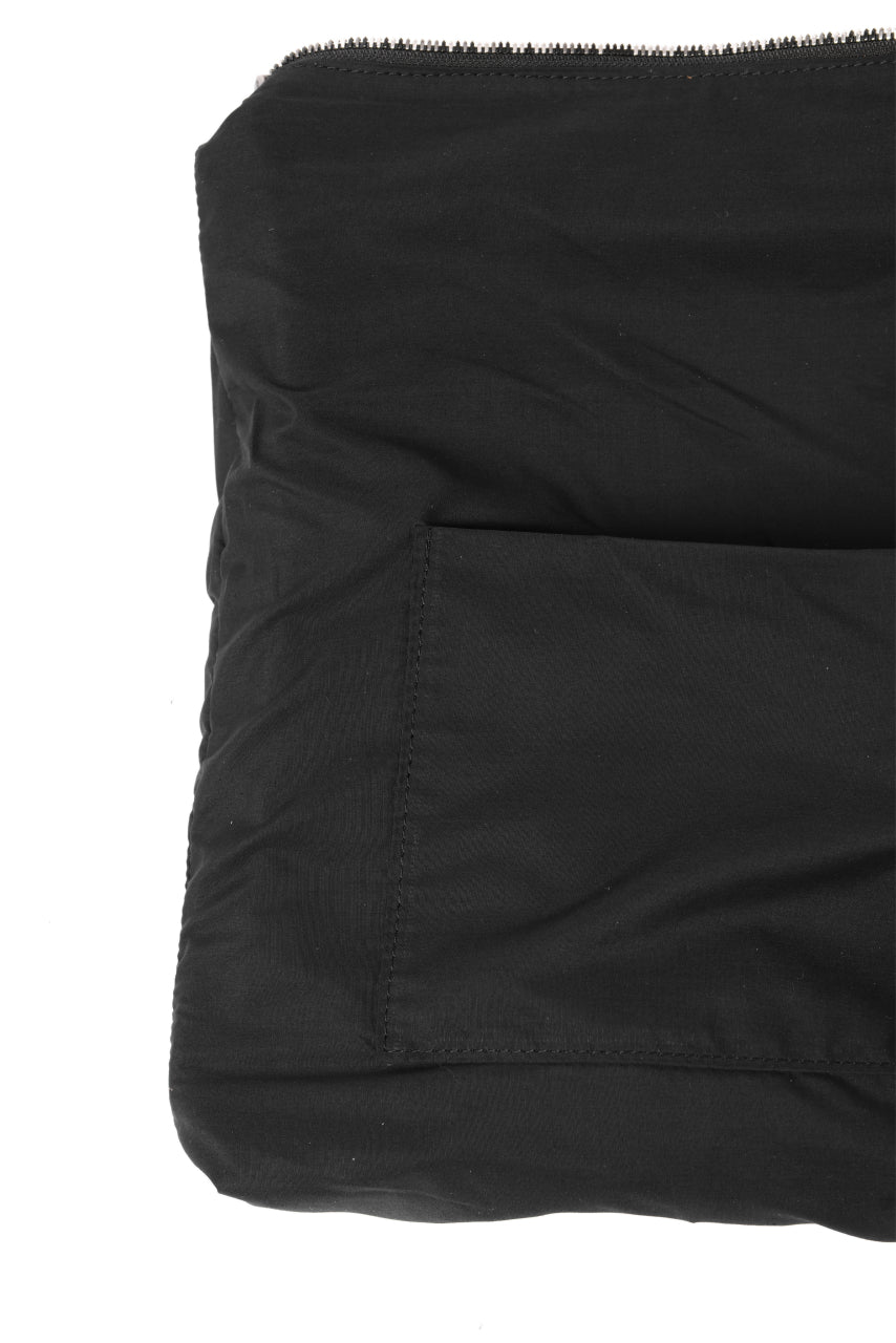 画像をギャラリービューアに読み込む, ierib Folded Clutch Bag with Hand Strap / FVT Oiled Horse (BLACK)