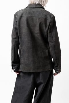 Load image into Gallery viewer, ISAMU KATAYAMA BACKLASH REVERSE LEATHER SHIRT / DOUBLE DYED - JP WET WHITE CALF (GREY)