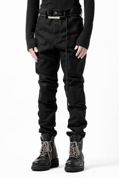 画像をギャラリービューアに読み込む, ISAMU KATAYAMA BACKLASH BLACK LEATHER KNEE PADS SLIM PANTS / &quot;京都紋付 - 漆黒染&quot; 13oz STRETCH DENIM (BLACK)