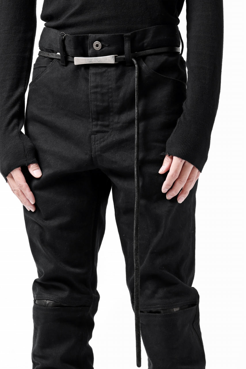 Load image into Gallery viewer, ISAMU KATAYAMA BACKLASH BLACK LEATHER KNEE PADS SLIM PANTS / "京都紋付 - 漆黒染" 13oz STRETCH DENIM (BLACK)