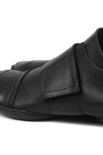 画像をギャラリービューアに読み込む, KLASICA x trippen "KLAS" VELCRO HALF SHOES / BLACK WAW (BLACK)