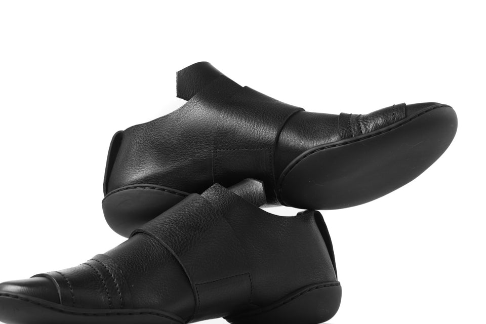 画像をギャラリービューアに読み込む, KLASICA x trippen "KLAS" VELCRO HALF SHOES / BLACK WAW (BLACK)