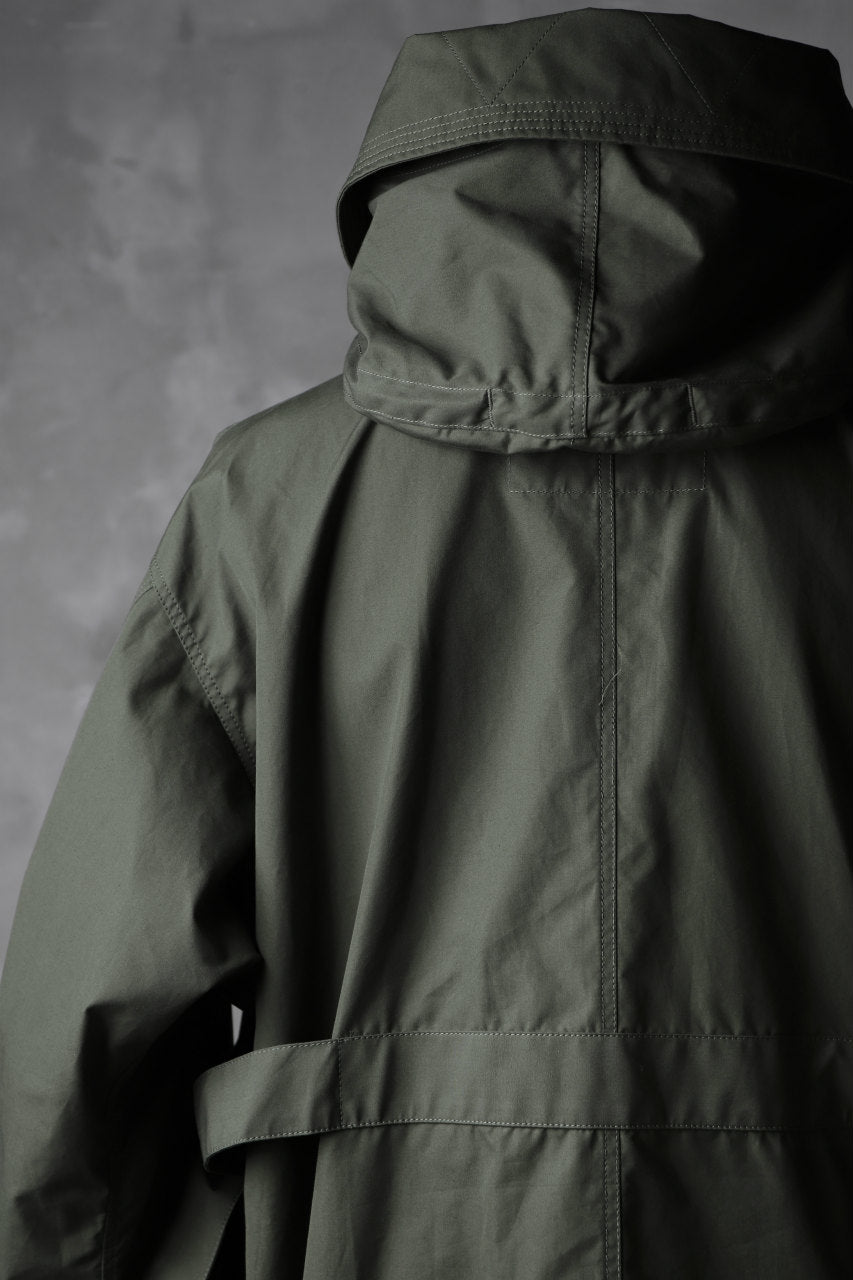 Load image into Gallery viewer, KLASICA WATER FALL MODS COAT / Ventile® UK L24 (OLIVE)