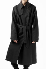 Load image into Gallery viewer, KLASICA GRANADO(NW) TRENCH COAT / TRI MIX HIGH DENSITY PLAIN (BLACK)