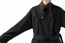 Load image into Gallery viewer, KLASICA GRANADO(NW) TRENCH COAT / TRI MIX HIGH DENSITY PLAIN (BLACK)