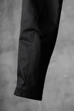 画像をギャラリービューアに読み込む, KLASICA MORROW HIGH RISE 3 TUCKED TAPERED TROUSERS / CHINO CLOTH (BLACK)