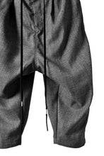 画像をギャラリービューアに読み込む, N/07 "MAUSK Detail" Three Dimensional Wide Tuck / Dart Cropped Pants #2 (GREY)