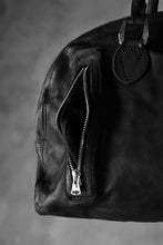 Load image into Gallery viewer, ISAMU KATAYAMA BACKLASH BOSTON BAG / Italy Shoulder + JP-Tanned Steer