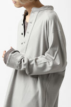 画像をギャラリービューアに読み込む, COLINA BANDED COLLAR PULLOVER SHIRT / SUPER 140s WASHABLE WOOL (GREIGE)