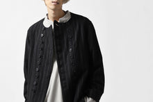 画像をギャラリービューアに読み込む, COLINA BANDED COLLAR PULLOVER SHIRT / SUPER 140s WASHABLE WOOL (GREIGE)