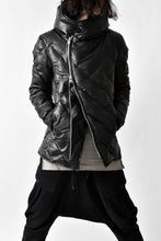 画像をギャラリービューアに読み込む, ISAMU KATAYAMA BACKLASH HOODED DOWN JACKET / KANGAROO + POLISH WHITE GOOSE (BLACK)