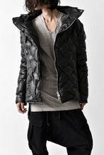 画像をギャラリービューアに読み込む, ISAMU KATAYAMA BACKLASH HOODED DOWN JACKET / KANGAROO + POLISH WHITE GOOSE (BLACK)