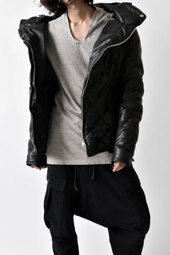 画像をギャラリービューアに読み込む, ISAMU KATAYAMA BACKLASH HOODED DOWN JACKET / KANGAROO + POLISH WHITE GOOSE (BLACK)