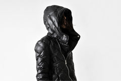 画像をギャラリービューアに読み込む, ISAMU KATAYAMA BACKLASH HOODED DOWN JACKET / KANGAROO + POLISH WHITE GOOSE (BLACK)