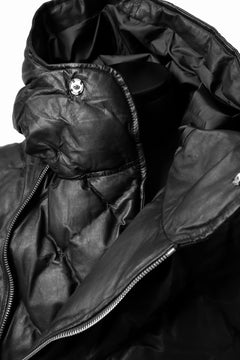 画像をギャラリービューアに読み込む, ISAMU KATAYAMA BACKLASH HOODED DOWN JACKET / KANGAROO + POLISH WHITE GOOSE (BLACK)