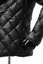 画像をギャラリービューアに読み込む, ISAMU KATAYAMA BACKLASH HOODED DOWN JACKET / KANGAROO + POLISH WHITE GOOSE (BLACK)