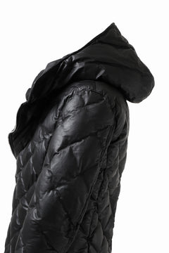 画像をギャラリービューアに読み込む, ISAMU KATAYAMA BACKLASH HOODED DOWN JACKET / KANGAROO + POLISH WHITE GOOSE (BLACK)