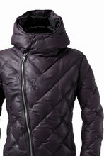 画像をギャラリービューアに読み込む, ISAMU KATAYAMA BACKLASH HOODED DOWN JACKET / KANGAROO + POLISH WHITE GOOSE (PURPLE)