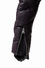 画像をギャラリービューアに読み込む, ISAMU KATAYAMA BACKLASH HOODED DOWN JACKET / KANGAROO + POLISH WHITE GOOSE (PURPLE)