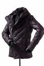 画像をギャラリービューアに読み込む, ISAMU KATAYAMA BACKLASH HOODED DOWN JACKET / KANGAROO + POLISH WHITE GOOSE (PURPLE)