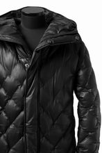 画像をギャラリービューアに読み込む, ISAMU KATAYAMA BACKLASH HOODED DOWN COAT / KANGAROO + POLISH WHITE GOOSE (BLACK)