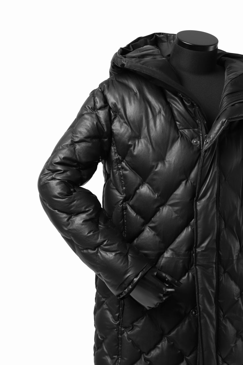 画像をギャラリービューアに読み込む, ISAMU KATAYAMA BACKLASH HOODED DOWN COAT / KANGAROO + POLISH WHITE GOOSE (BLACK)