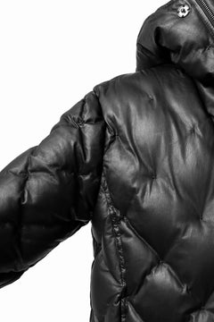 画像をギャラリービューアに読み込む, ISAMU KATAYAMA BACKLASH HOODED DOWN COAT / KANGAROO + POLISH WHITE GOOSE (BLACK)