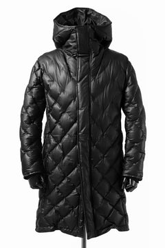 画像をギャラリービューアに読み込む, ISAMU KATAYAMA BACKLASH HOODED DOWN COAT / KANGAROO + POLISH WHITE GOOSE (BLACK)