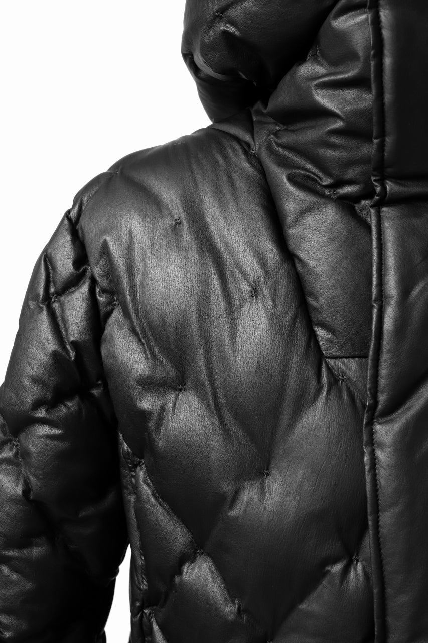 画像をギャラリービューアに読み込む, ISAMU KATAYAMA BACKLASH HOODED DOWN COAT / KANGAROO + POLISH WHITE GOOSE (BLACK)
