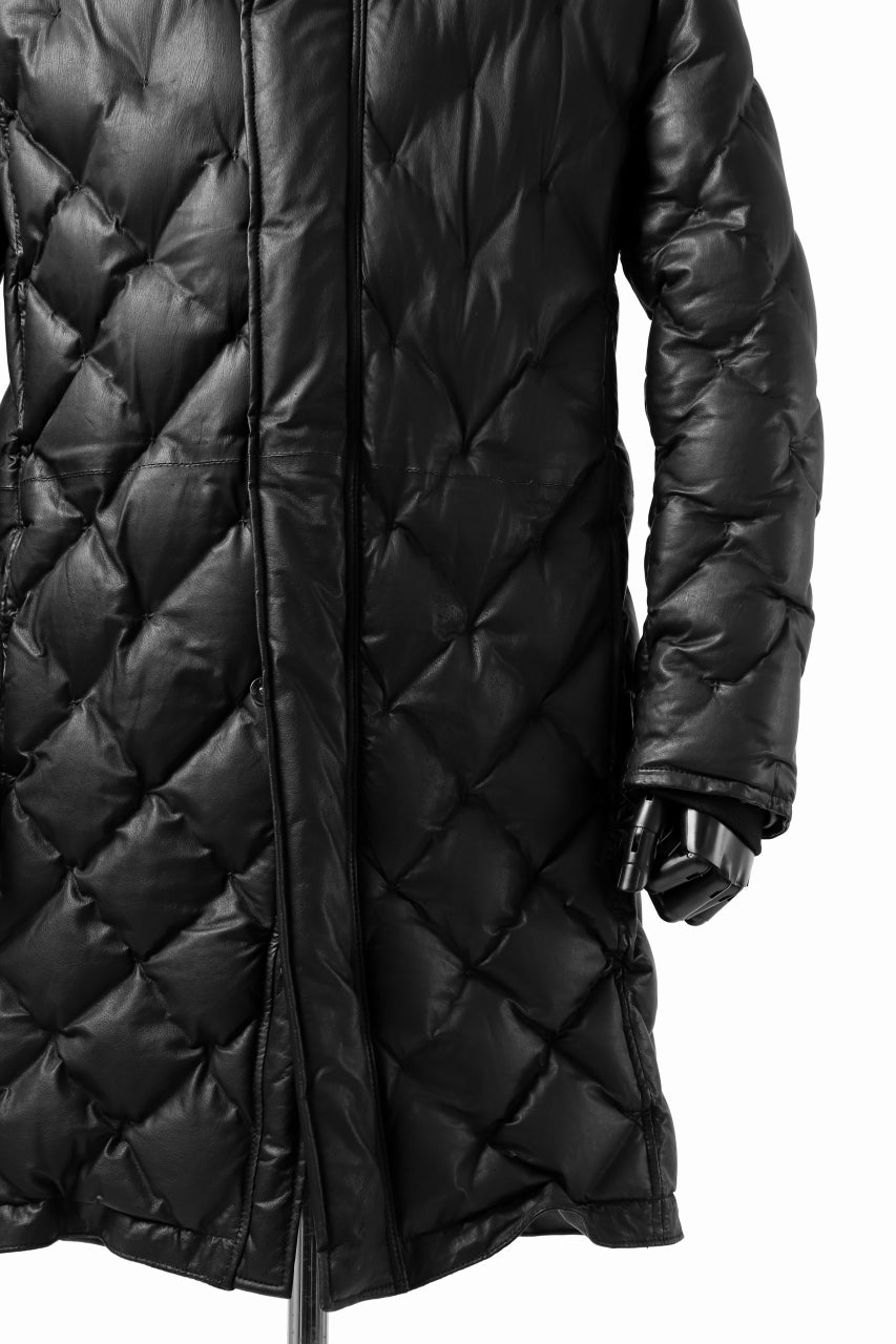 画像をギャラリービューアに読み込む, ISAMU KATAYAMA BACKLASH HOODED DOWN COAT / KANGAROO + POLISH WHITE GOOSE (BLACK)