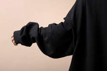 画像をギャラリービューアに読み込む, SOSNOVSKA HANGING POCKET SWEAT SHIRT (BLACK)