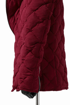 画像をギャラリービューアに読み込む, ISAMU KATAYAMA BACKLASH HOODED DOWN JACKET / KANGAROO REVERSE + POLISH WHITE GOOSE (RED)