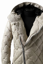 画像をギャラリービューアに読み込む, ISAMU KATAYAMA BACKLASH HOODED DOWN JACKET / WAXY KANGAROO + POLISH WHITE GOOSE (WHITE)