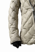 画像をギャラリービューアに読み込む, ISAMU KATAYAMA BACKLASH HOODED DOWN JACKET / WAXY KANGAROO + POLISH WHITE GOOSE (WHITE)