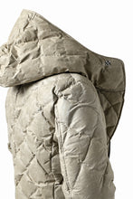 画像をギャラリービューアに読み込む, ISAMU KATAYAMA BACKLASH HOODED DOWN JACKET / WAXY KANGAROO + POLISH WHITE GOOSE (WHITE)