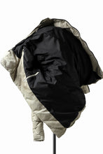画像をギャラリービューアに読み込む, ISAMU KATAYAMA BACKLASH HOODED DOWN JACKET / WAXY KANGAROO + POLISH WHITE GOOSE (WHITE)