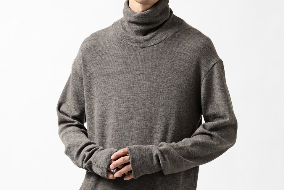 Load image into Gallery viewer, KLASICA SMOKE TURTLE NECK KNIT SWEATER / WEANER WOOL RIB (FAWN)