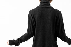画像をギャラリービューアに読み込む, KLASICA SMOKE TURTLE NECK KNIT SWEATER / WEANER WOOL RIB (SHADOW)