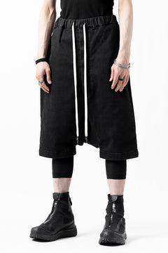 画像をギャラリービューアに読み込む, ISAMU KATAYAMA BACKLASH SARROUEL DENIM SHORTS / EXTREME STRETCH WASHER (BLACK)