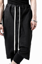 画像をギャラリービューアに読み込む, ISAMU KATAYAMA BACKLASH SARROUEL DENIM SHORTS / EXTREME STRETCH WASHER (BLACK)