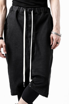 画像をギャラリービューアに読み込む, ISAMU KATAYAMA BACKLASH SARROUEL DENIM SHORTS / EXTREME STRETCH WASHER (BLACK)