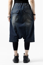 画像をギャラリービューアに読み込む, ISAMU KATAYAMA BACKLASH SARROUEL DENIM SHORTS / EXTREME STRETCH DIRTY (INDIGO)