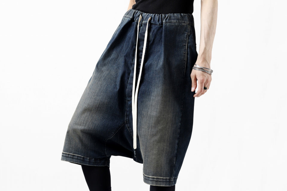 画像をギャラリービューアに読み込む, ISAMU KATAYAMA BACKLASH SARROUEL DENIM SHORTS / EXTREME STRETCH DIRTY (INDIGO)