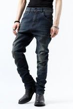 画像をギャラリービューアに読み込む, ISAMU KATAYAMA BACKLASH L/C SLIM DENIM PANTS / EXTREME STRETCH DIRTY (INDIGO)
