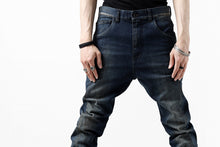 画像をギャラリービューアに読み込む, ISAMU KATAYAMA BACKLASH L/C SLIM DENIM PANTS / EXTREME STRETCH DIRTY (INDIGO)