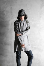 Load image into Gallery viewer, KLASICA STRIPED HERRINGBONE LINEN SHIRT / GARMENT WASHED (NAVY)