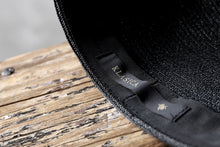 Load image into Gallery viewer, KLASICA HAND PAINTED CAP / LIMITED HAND PAINT (BLACK x WHITE)