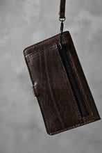 Load image into Gallery viewer, ISAMU KATAYAMA BACKLASH SMART PHONE CASE/PURSE / ITALY DOUBLE SHOULDER (DARK BROWN)