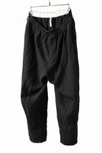 画像をギャラリービューアに読み込む, YUTA MATSUOKA easy darts pants / sofa linen (black)